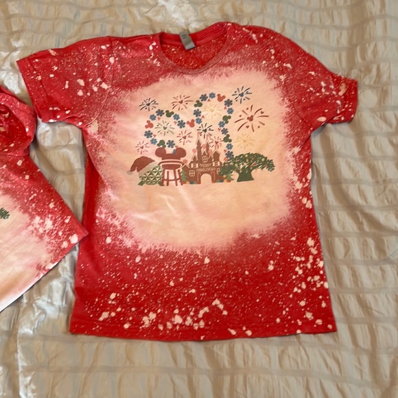 Donated Disney distressed bleached soft lightweight Christmas 4 parks fireworks - Picture 2 of 10